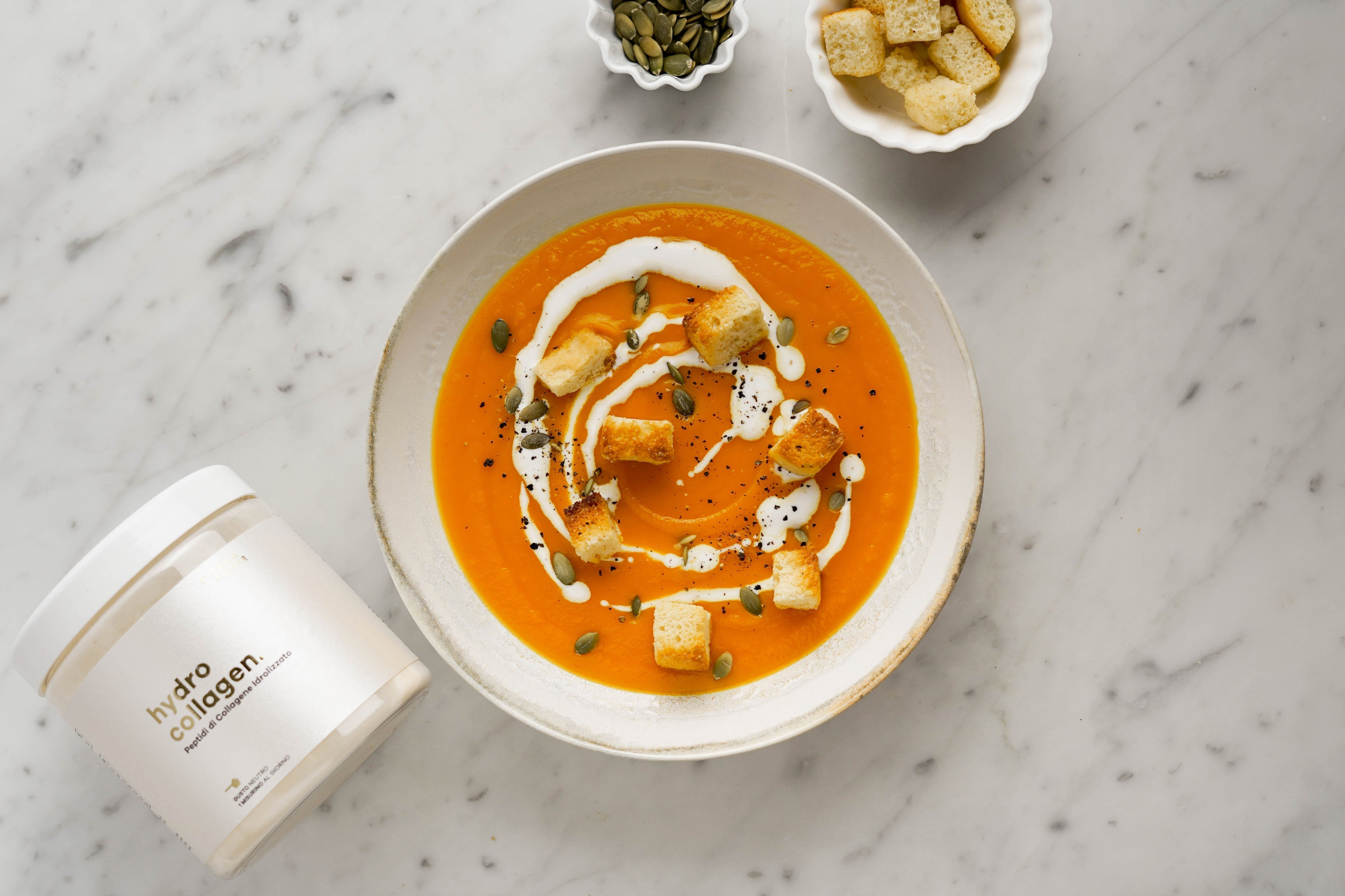 Vellutata Antiage con Zucca, Carote e Collagene: Ricetta Leggera e Nutriente